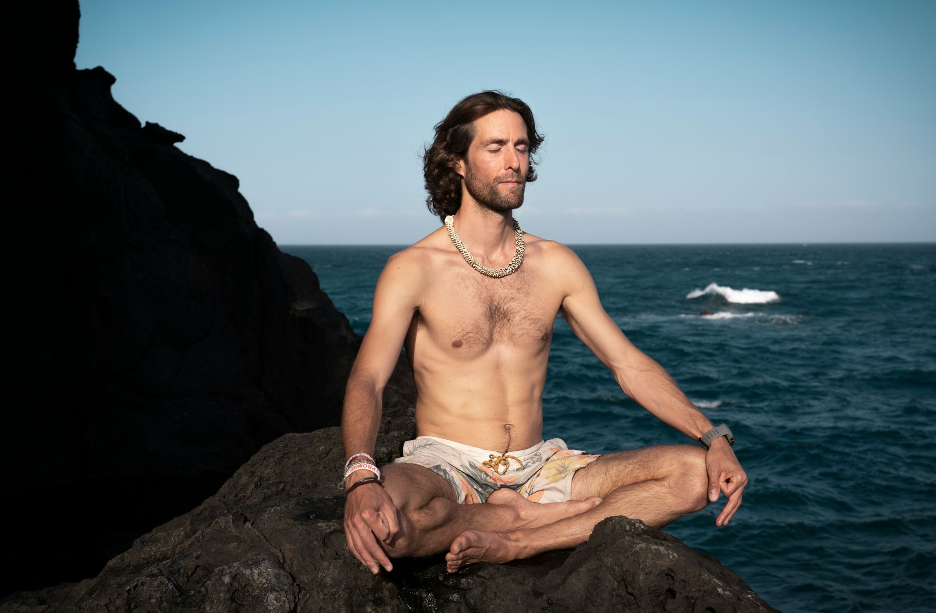 Ranná meditácia a dych – lekcia jogy v Yogaveli