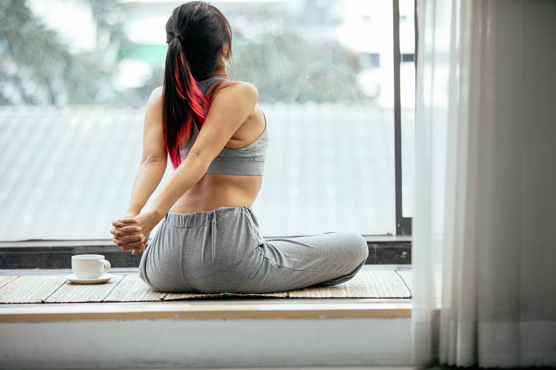 Joga pre chrbticu – lekcia jogy v Yogaveli